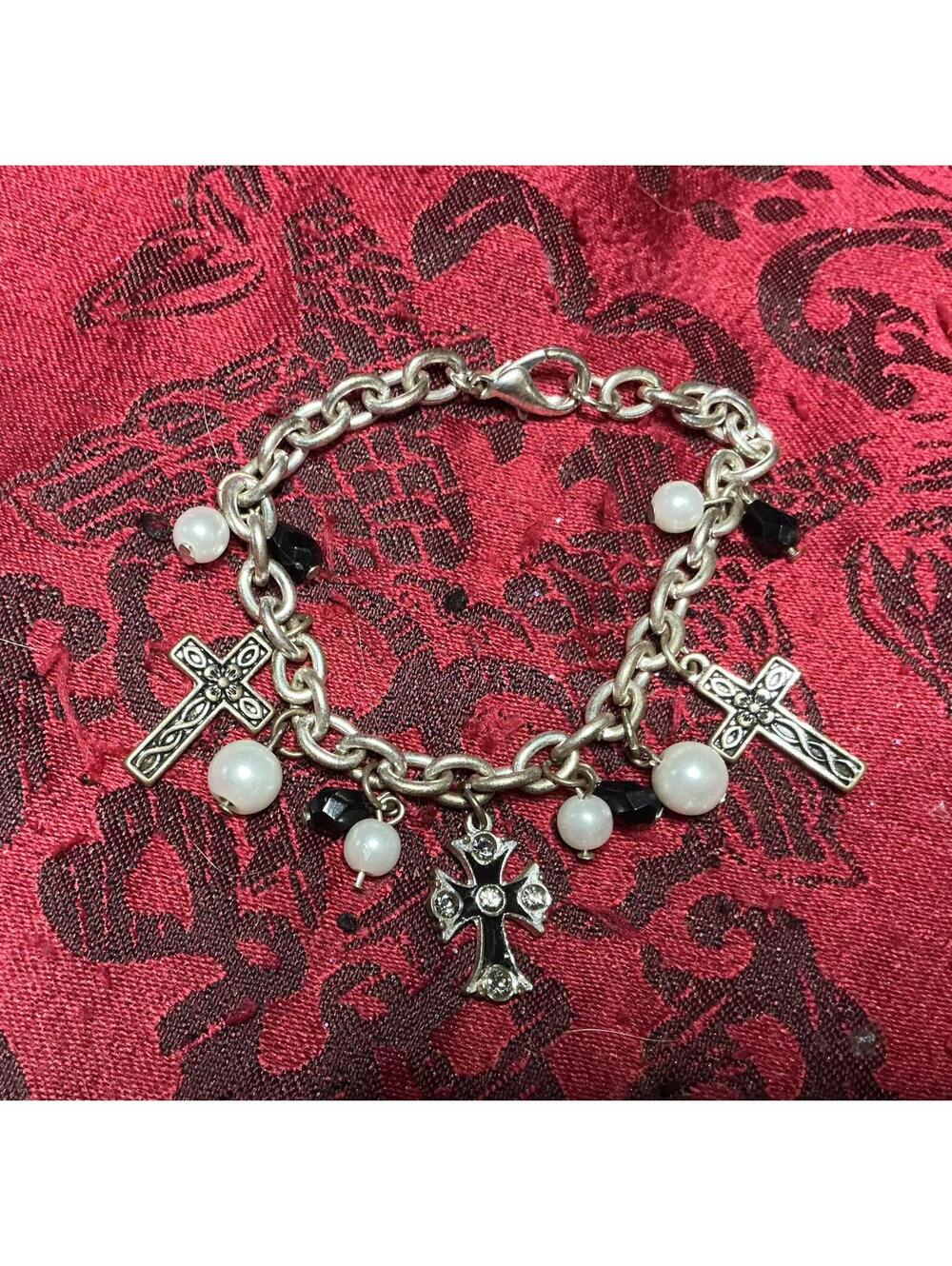 V Goth Cross Bracelet